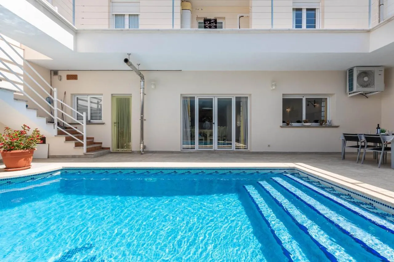 Yourhouse Villa Marian Muro 0*,  Spain
